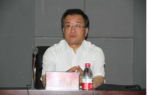 崔智林校长致欢迎辞
